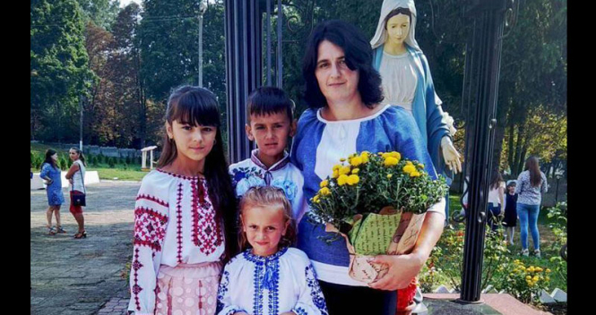 У Польщі зібрали пів мільйона злотих для родини українця, якого кинули помирати в лісі