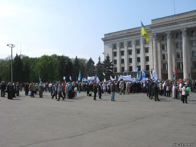 Поліція відкрила вхід на Куликове поле в Одесі: пускають через металодетектори