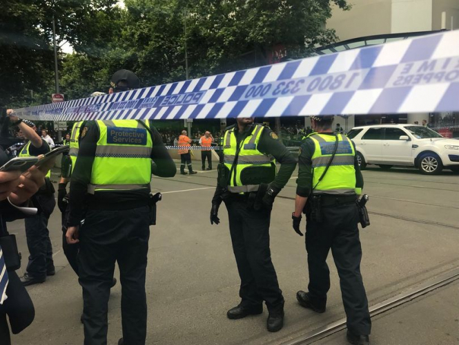 Нападение в Мельбурне на прохожих: полиция назвала инцидент терактом, нападавший убит