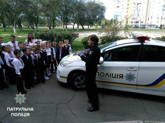 В Украине появились школьные офицеры-полицейские