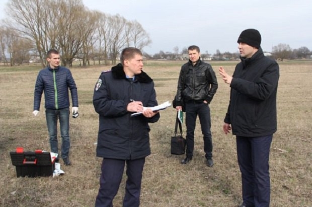 В Черниговской области во время задержания преступников ранены трое полицейских