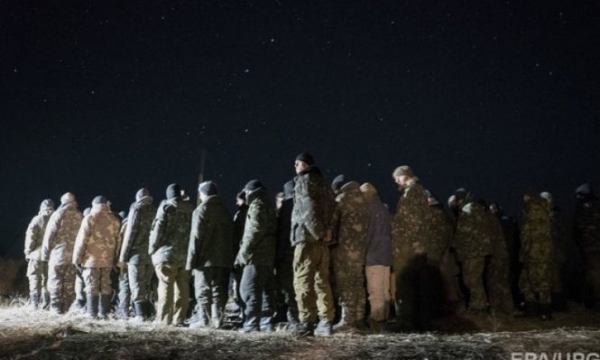Україна звинуватила бойовиків у блокуванні звільнення полонених
