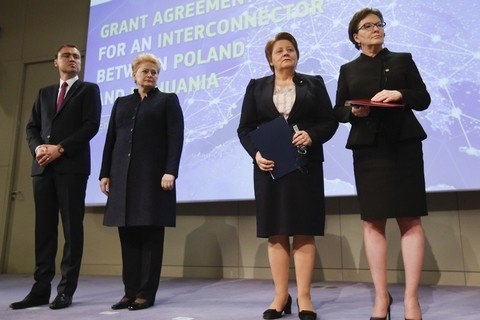 Польща буде забезпечувати країни Балтії газом для зменшення залежності від Росії