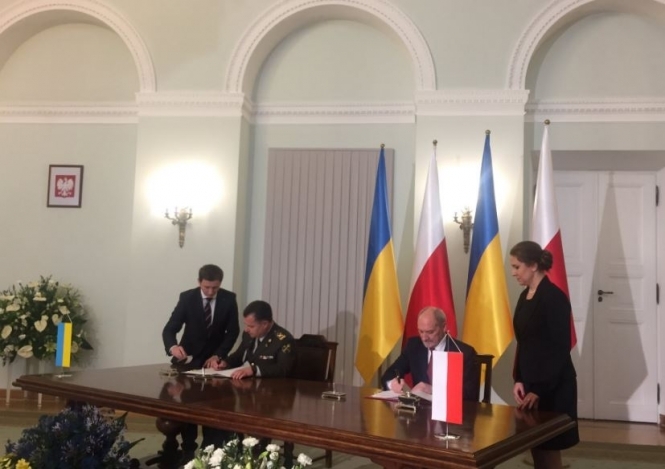 Україна підписала з Польщею угоду про співпрацю у сфері оборони