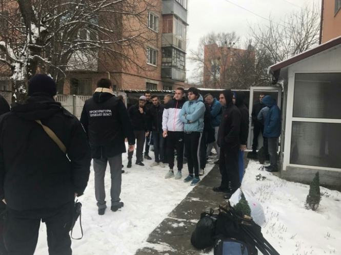 В Полтавской области освободили 21 человека из нелегального реабилитационного центра