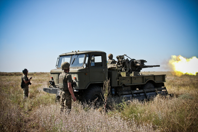 Доба на Донбасі: бойовики стріляли в бік Шумів і Новотроїцького