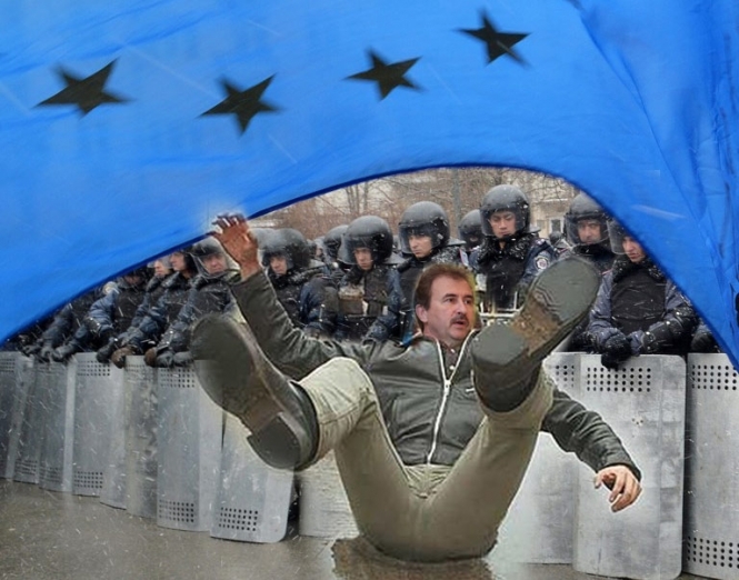 Попов розпорядився перетворити Євромайдан на ковзанку