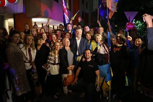 Порошенко с официальным визитом в Австралии: впервые в истории украинских президентов
