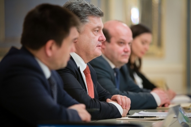 Суд обязал НАБУ открыть дела против Порошенко и Климкин
