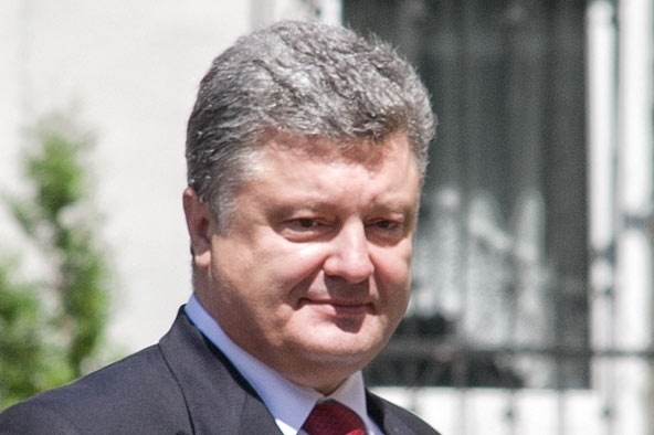 Порошенко створив комісію з координації вступу України в НАТО