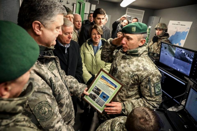 Донецкие пограничники получили бронированный катер и новое вооружение - ВИДЕО
