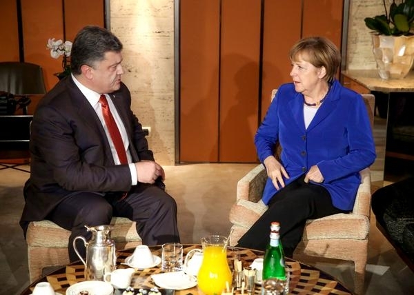 Порошенко о встрече с Меркель: все прошло очень хорошо
