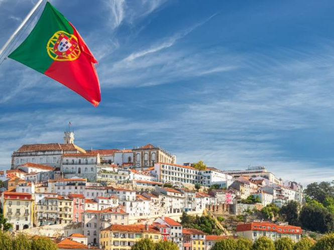 Президент Португалії прийняв відставку прем'єра через корупцію