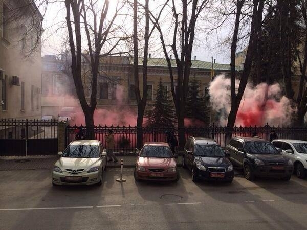 У Москві скоєно напад на посольство України в Росії
