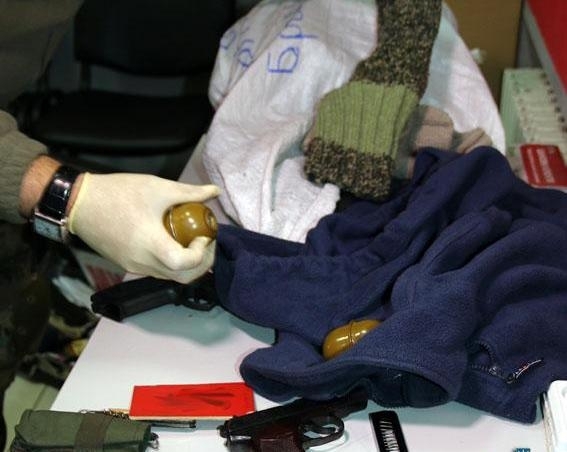 Правоохранители в Мариуполе изъяли посылку с гранатами перед отправкой