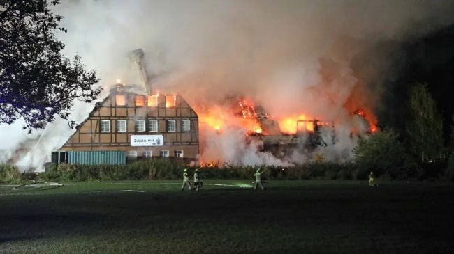 У Німеччині згорів готель для українських біженців