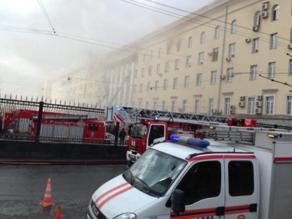 Пожар в здании Минобороны РФ потушили