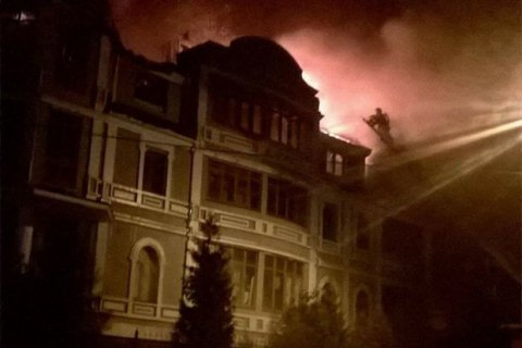 У зайнятому націоналістами київському будинку сталася пожежа, - ОНОВЛЕНО