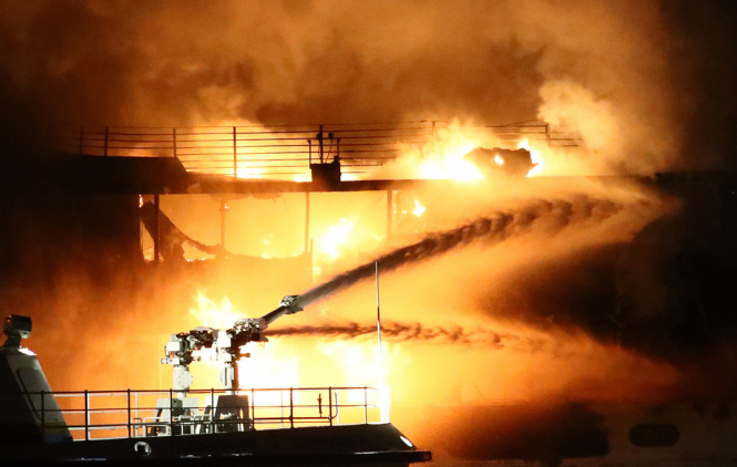 Зросла кількість жертв пожежі у Керченській протоці