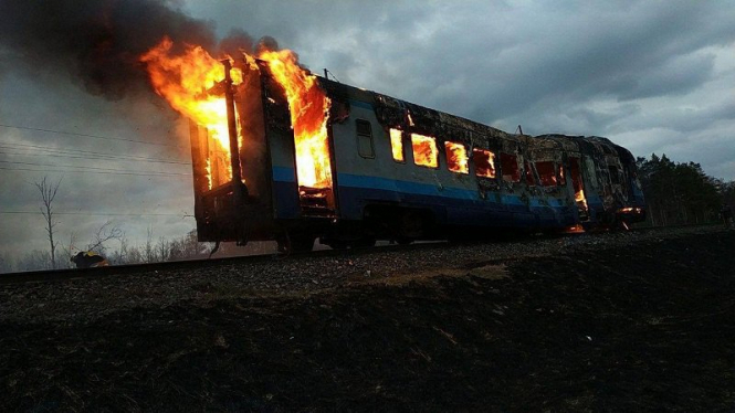 У Рівненській області на ходу загорівся пасажирський потяг