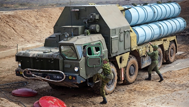 Россия разместила в Сирии зенитно-ракетный комплект С-300