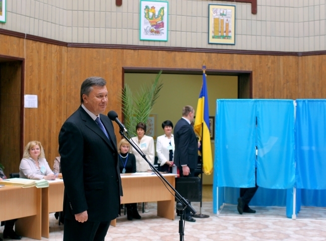 Янукович схвалив призначення довиборів у парламент на 15 листопада