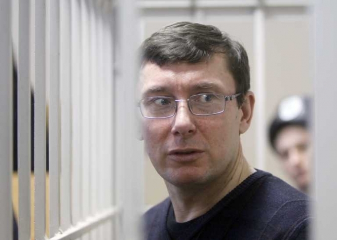 Тюремники випустять Луценка лише тоді, коли він захворіє на рак або туберкульоз