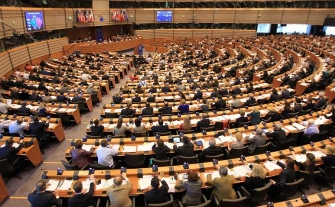 Европарламент проголосовал за снижение пошлин на украинские товары