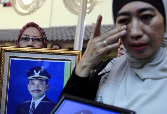 В Індонезії попрощаються з жертвами катастрофи Superjet-100 (фото)