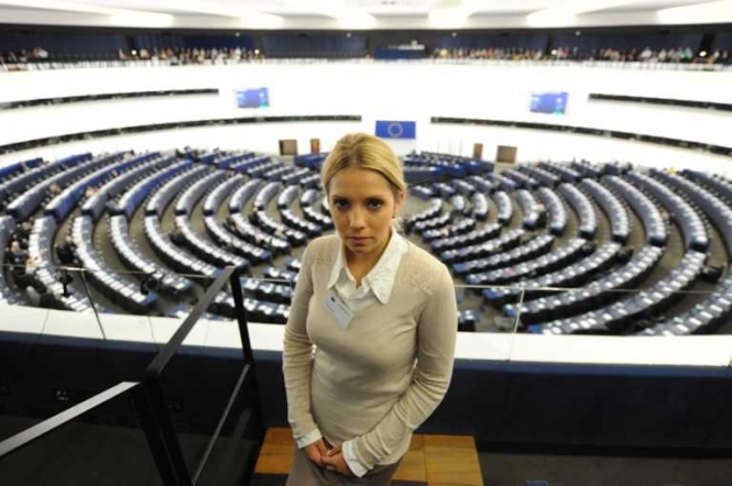 Донька Тимошенко просить Захід покарати українських чиновників