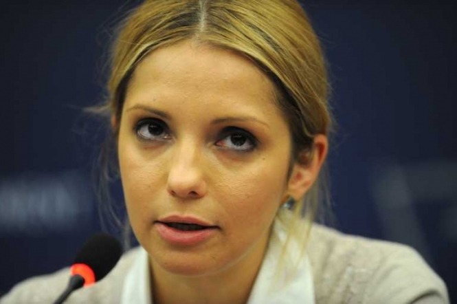 Донька Тимошенко не хоче, щоб політика завадила проведенню Євро-2012