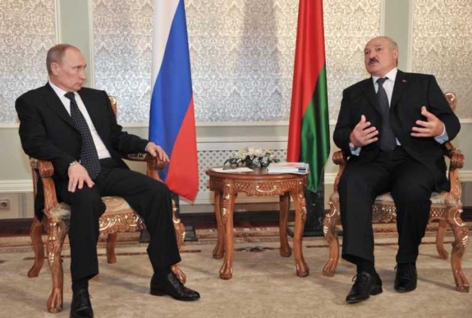 Беларусь собирается получить от Кремля миллиард долларов кредита