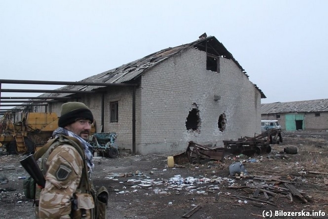 Террористы пол ночи обстреливали украинских военных в зоне АТО