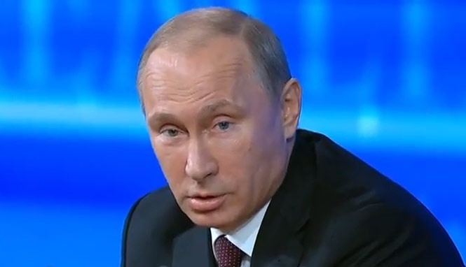 Путин приехал в аннексирован Крым, чтобы открыть очередную смену в 