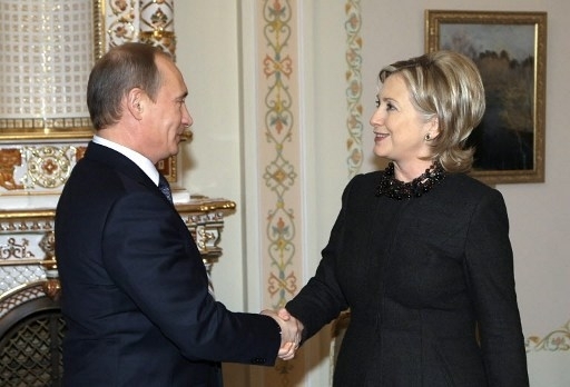 Путин болезненно реагирует на критику, - мемуары Хиллари Клинтон