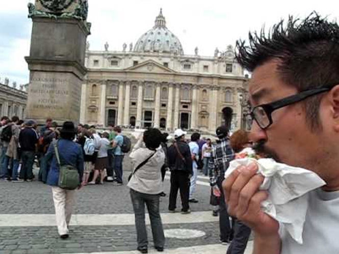 У Римі штрафуватимуть за споживання бутербродів на вулиці