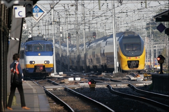 У Нідерландах платитимуть за відмову їздити потягом