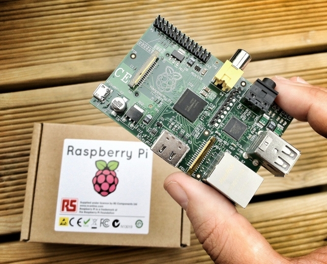 Raspberry Pi. Огляд найменшого у світі комп'ютера
