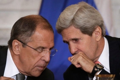Перед началом международной встречи относительно Украины Лавров и Керри поговорили с глазу на глаз