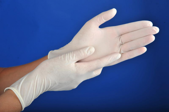 На тлі коронавірусу акції малазійського виробника рукавичок зросли на 1000%