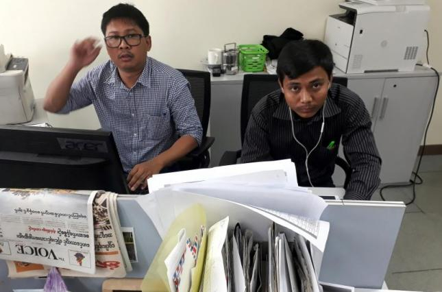 В Мьянме освободили осужденных к семи годам заключения журналистов Reuters