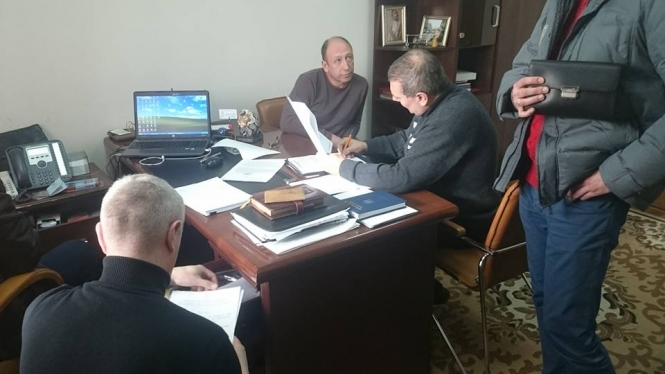 СБУ проводит обыск в кабинете советника Саакашвили, - журналист