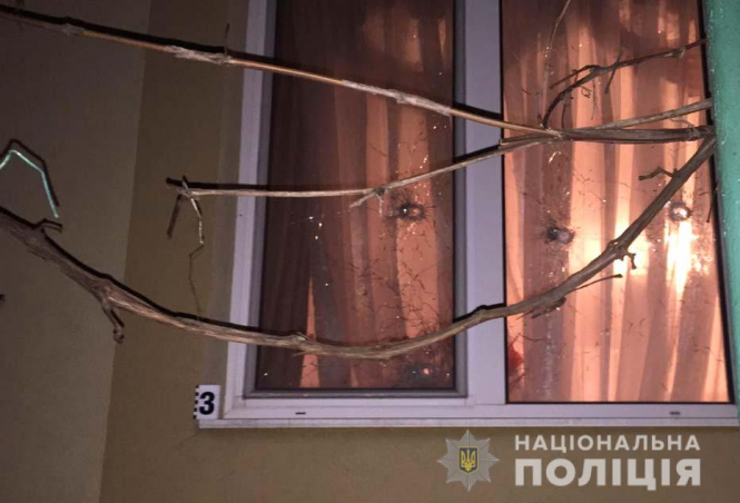 В дом судьи в Ровно бросили гранату и обстреляли из автомата