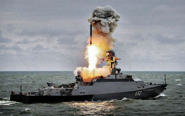 Шість ракетоносіїв тримає росія у Чорному та Середземному морях