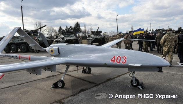 Боевой дрон Bayraktar способен уничтожать цели с высоты семь километров, - Турчинов