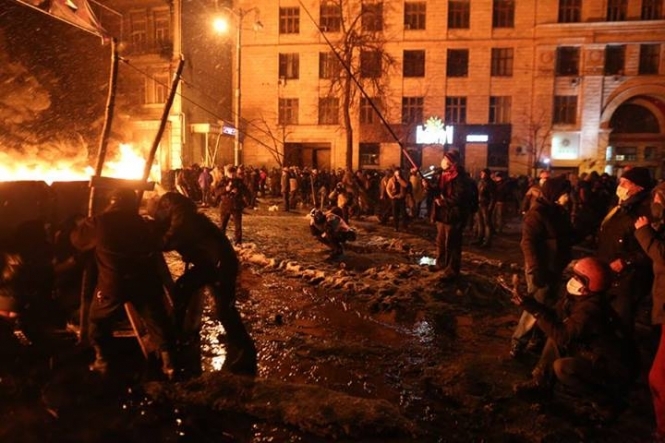Зараз Українці відчувають потребу піти збудувати барикаду, чи розлити 
