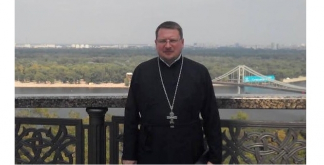 В киевской больнице скончался священник УПЦ МП, которому неизвестные выстрелили в голову