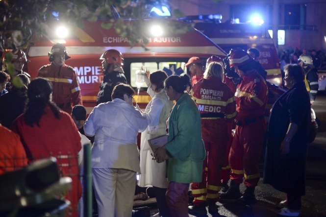 В результате пожара в ночном клубе Бухареста погибли 44 человека