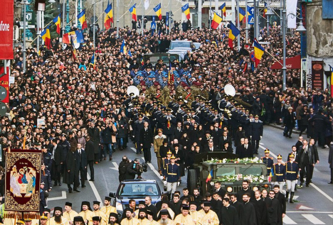 Понад 10 тис осіб у Румунії прийшли на похорон колишнього короля Міхая І