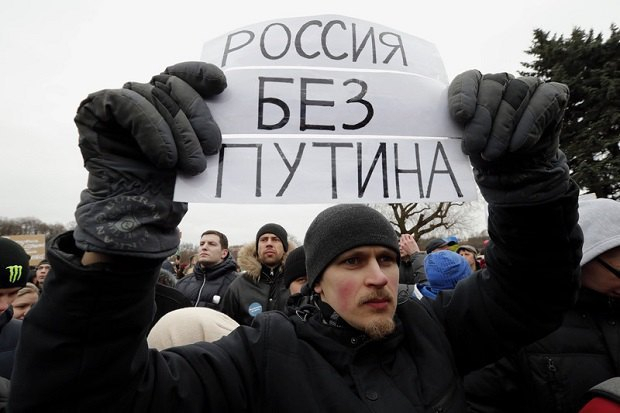 В России во время антипутинской акции начали задерживать людей